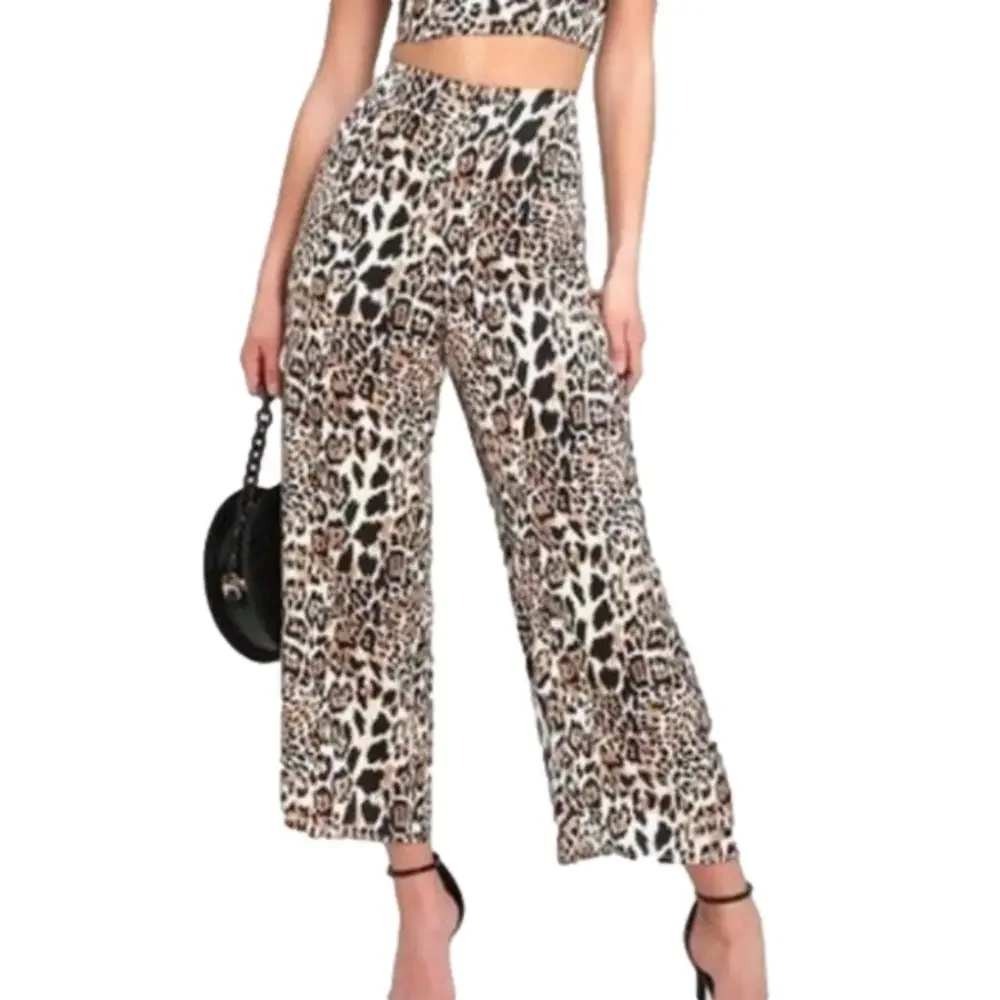 Lulus She's a Diva Brown Leopard Print Wide-Leg Pants Size‎ M
